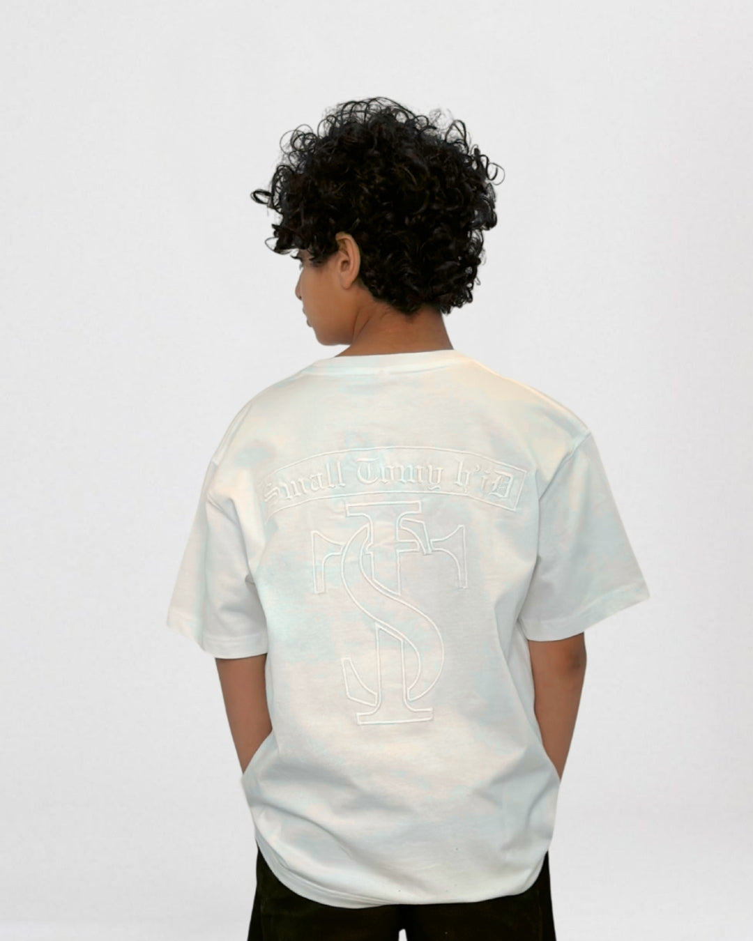 Oversize tee for boys with back needle work